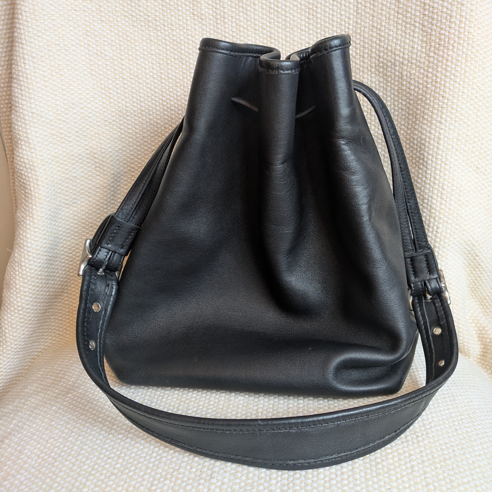 Vintage Coach Legacy Drawstring #9165, Does not include original strap